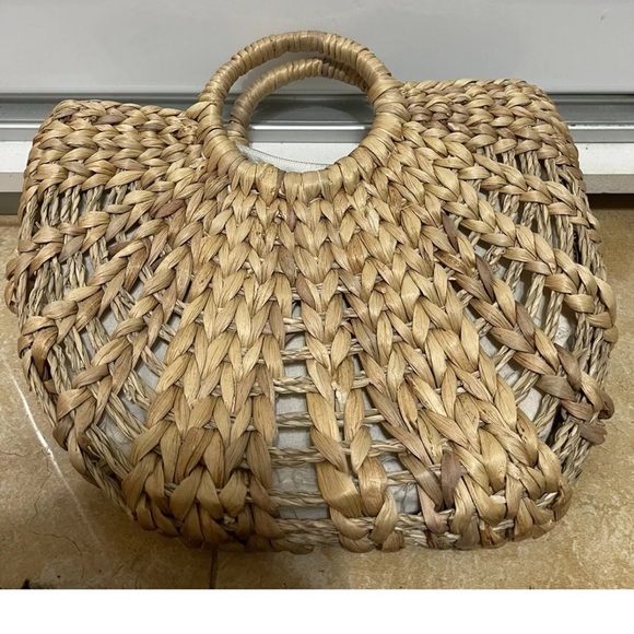 Summer  Woven Straw Tote Beach Bag color Tan  Size 11” - Picture 1 of 7